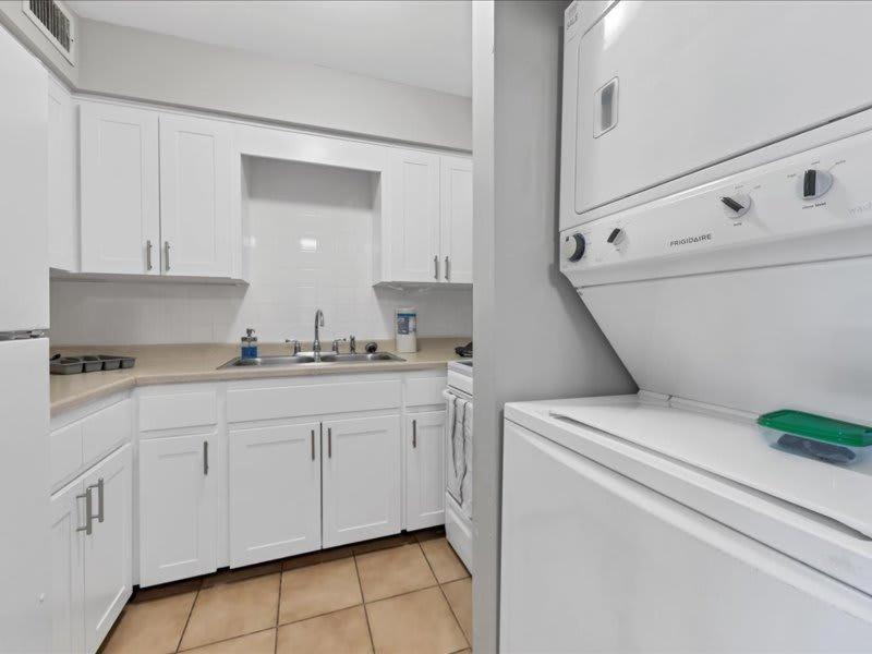 דירות טאמפה Designed And Cozy 1Br With Parking Near Stores מראה חיצוני תמונה